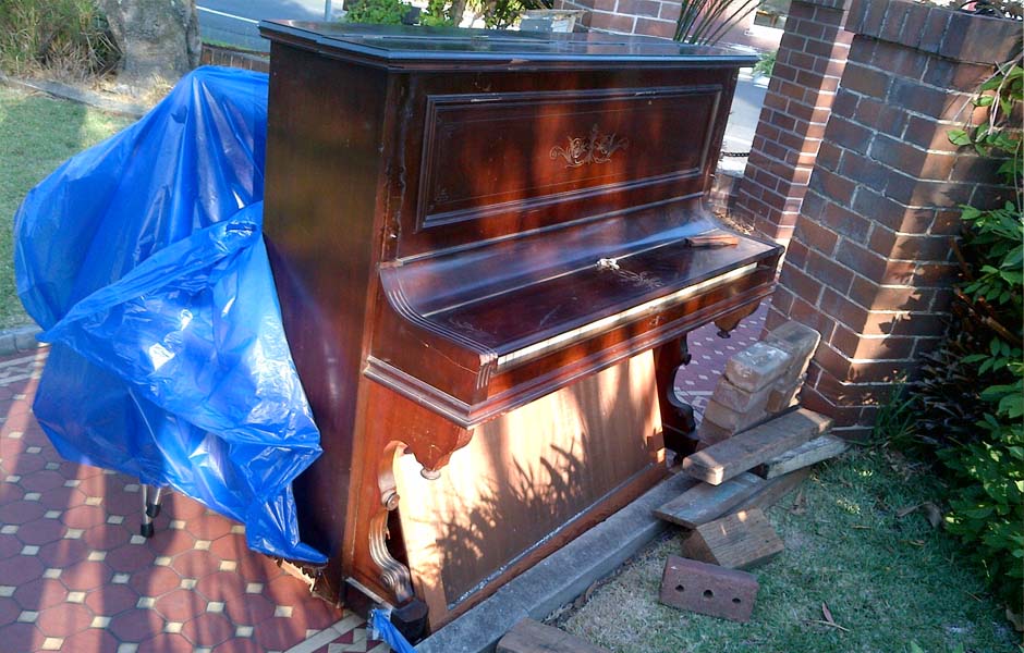 Piano Removalists Removing Unwanted Piano for diposal
