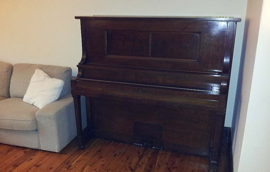 Piano Removalists Moving Pianola Piano